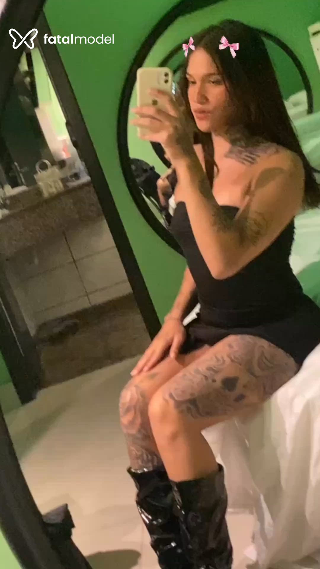Acompanhante mulher trans com cabelo castanho de olhos castanhos - Rafaela