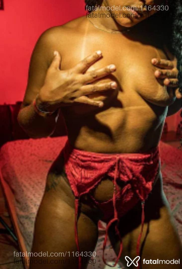 Acompanhante mulher morena (o) de olhos pretos - Kelly fernandes