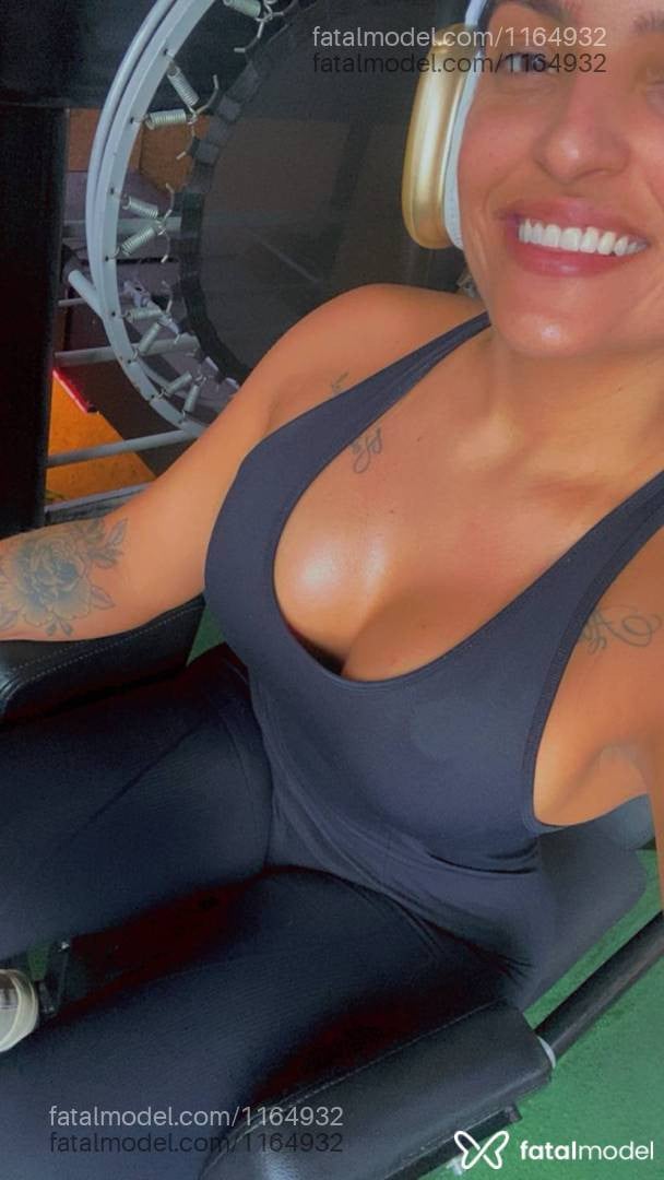 Acompanhante mulher morena (o) de olhos castanhos em São Paulo - Melyssa