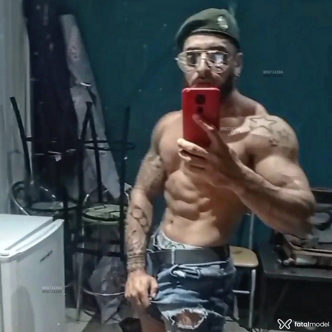 Acompanhante homem com cabelo castanho de olhos castanhos em São José - Dylan cooper