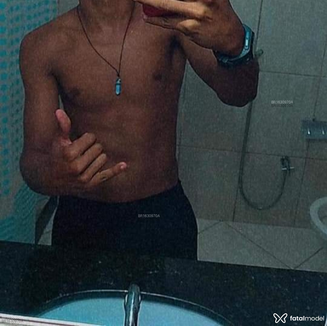 Acompanhante homem morena (o) de olhos castanhos em Salvador - Kauan