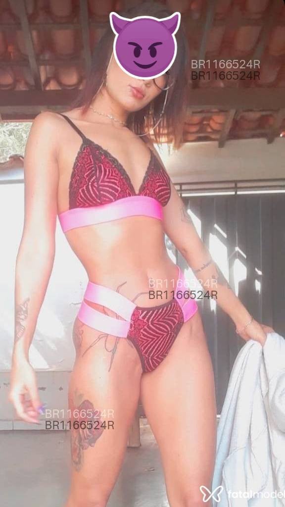 Acompanhante mulher com cabelo castanho de olhos castanhos em Bom Despacho Acompanhante mulher com cabelo castanho de olhos castanhos em Bom Despacho - Jhulya Andrade