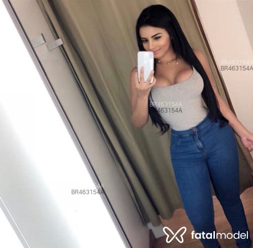 Acompanhante mulher morena (o) de olhos castanhos em Maringá - Thalia Gudinne