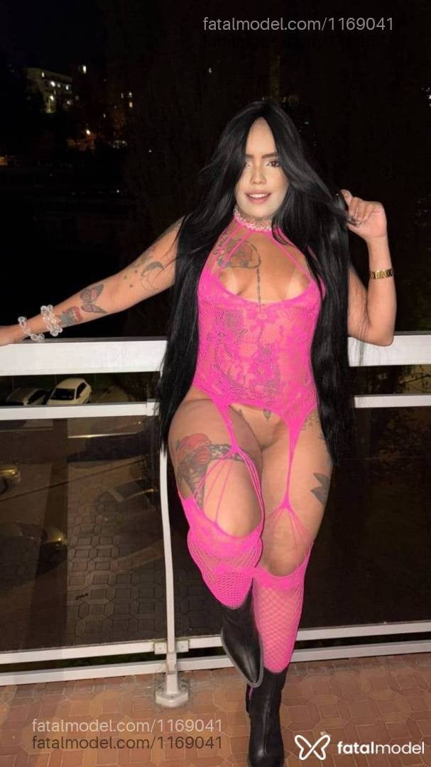 Acompanhante mulher morena (o) de olhos castanhos - Bárbara Balls