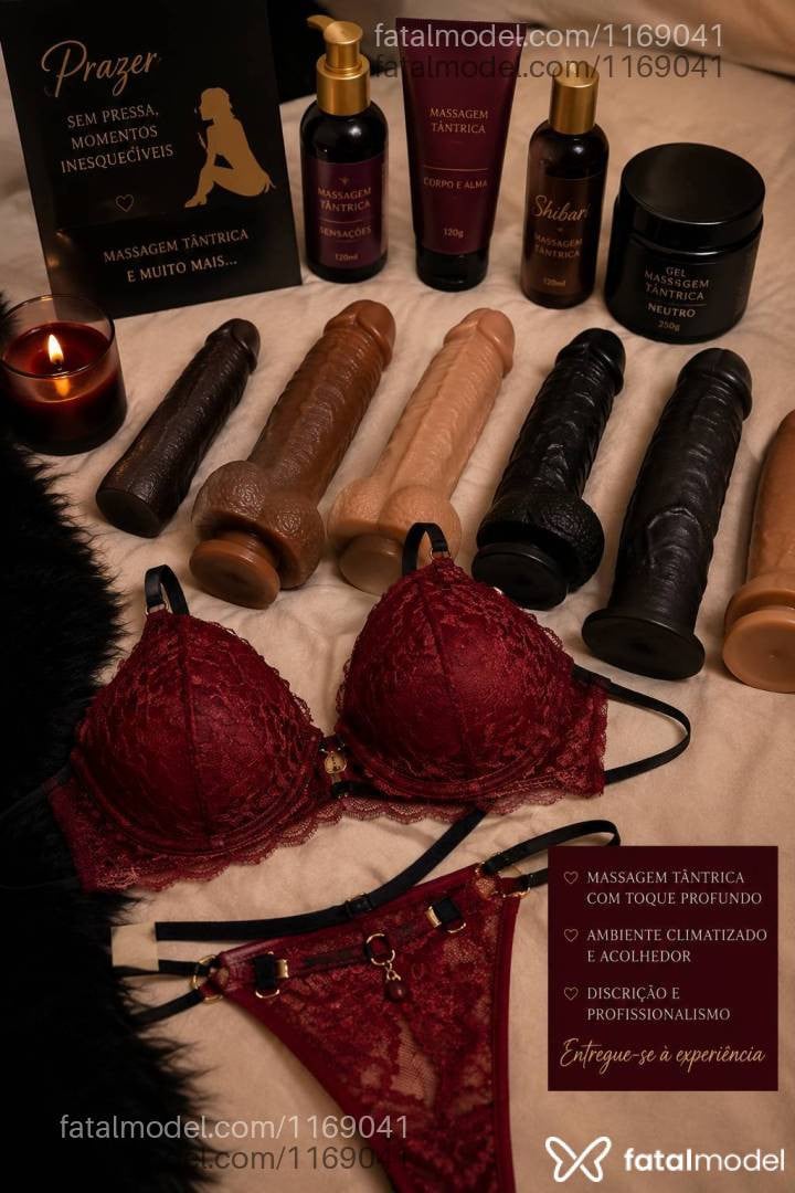Acompanhante mulher morena (o) de olhos castanhos - Bárbara Balls