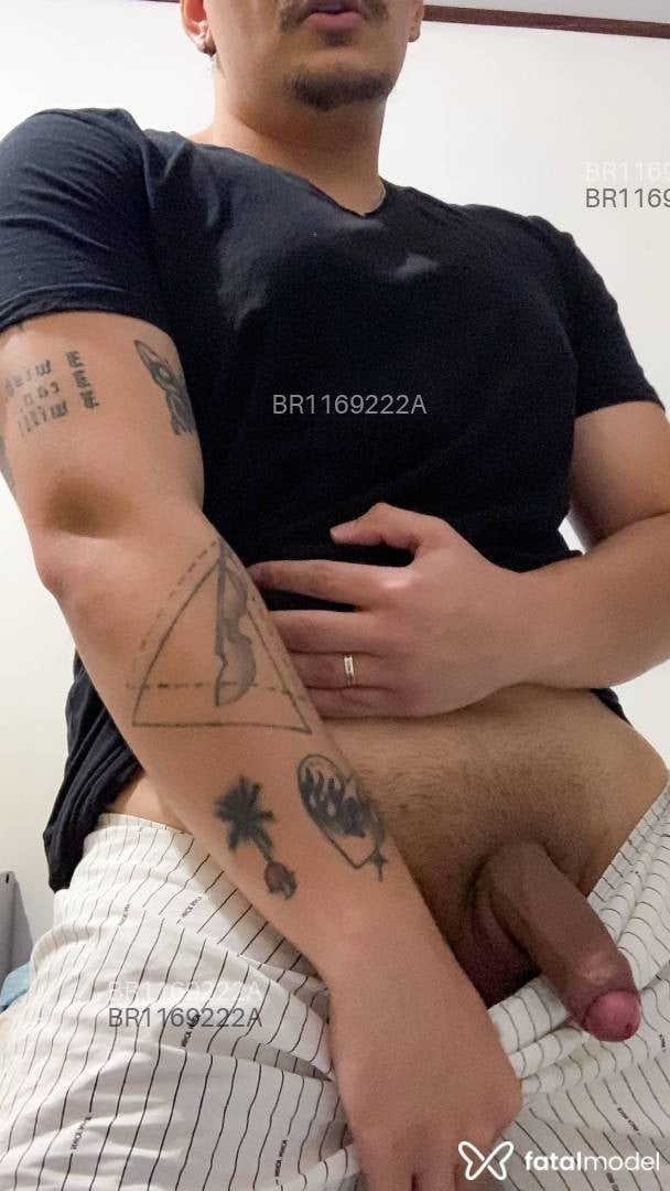 Acompanhante homem morena (o) de olhos castanhos em Criciúma - ANUNCIANTE