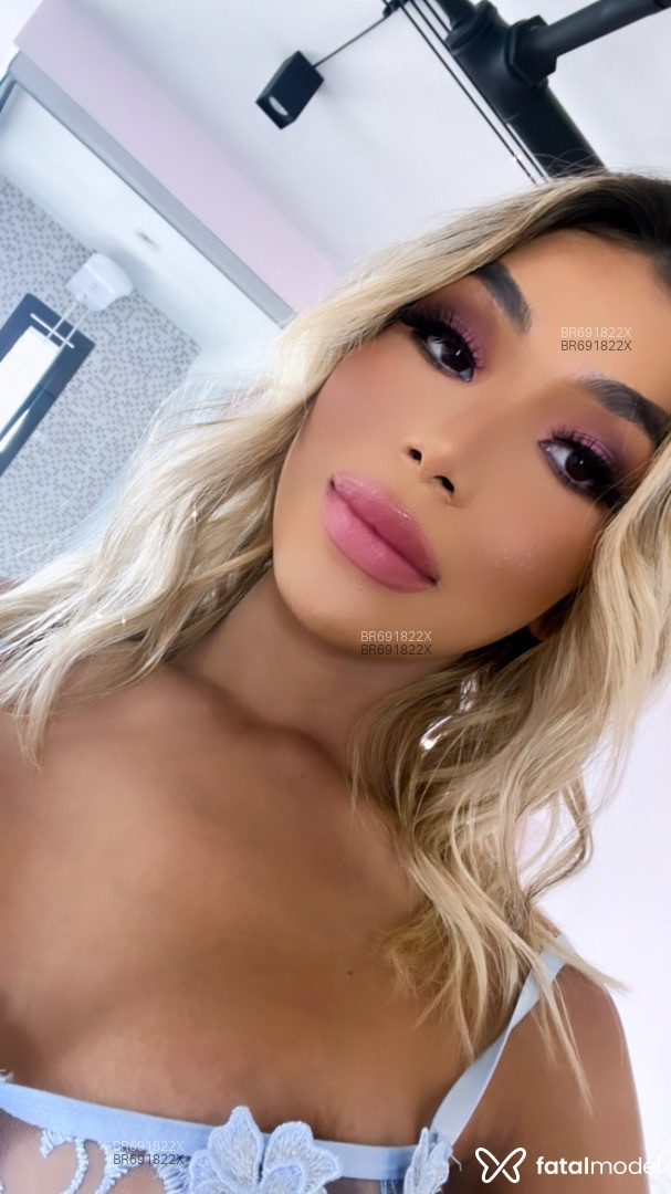 Acompanhante mulher trans morena (o) de olhos castanhos em Virtual Acompanhante mulher trans morena (o) de olhos castanhos em Virtual - Bruna Isabelle