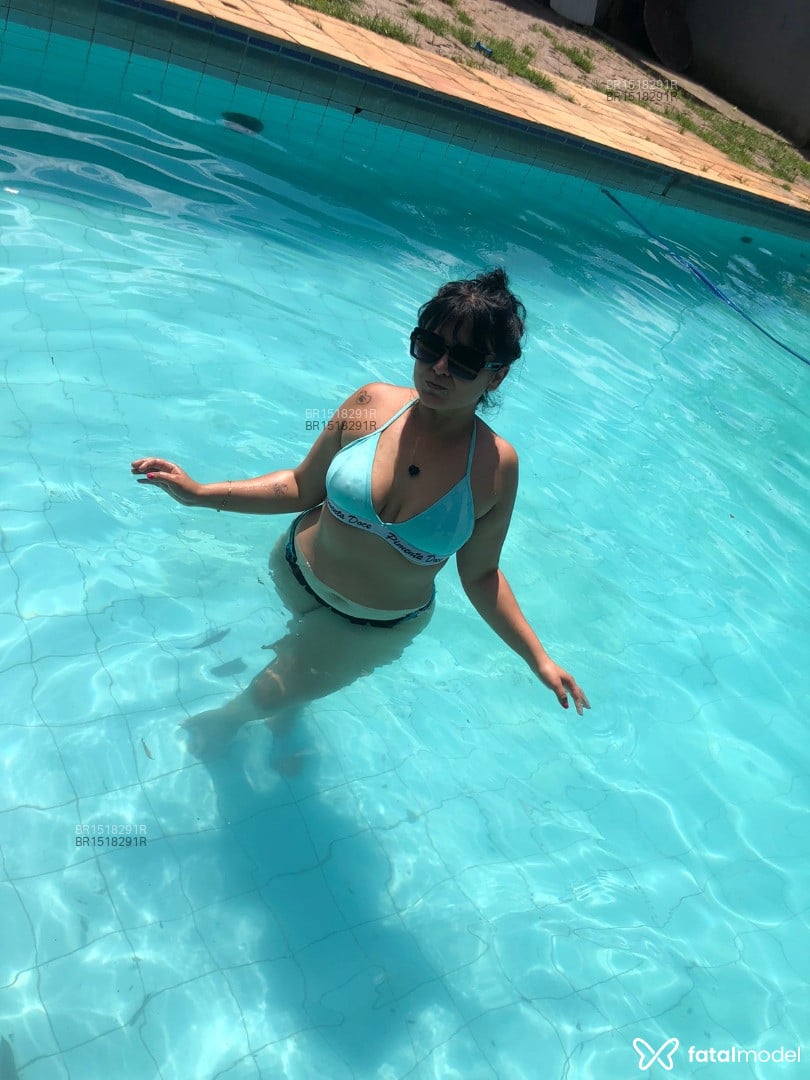 Acompanhante mulher morena (o) de olhos castanhos em Araxá - Angel