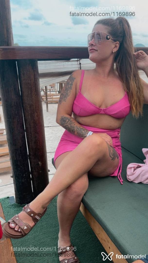 Acompanhante mulher loira (o) de olhos azuis em Jundiaí Acompanhante mulher loira (o) de olhos azuis em Jundiaí - Heloa