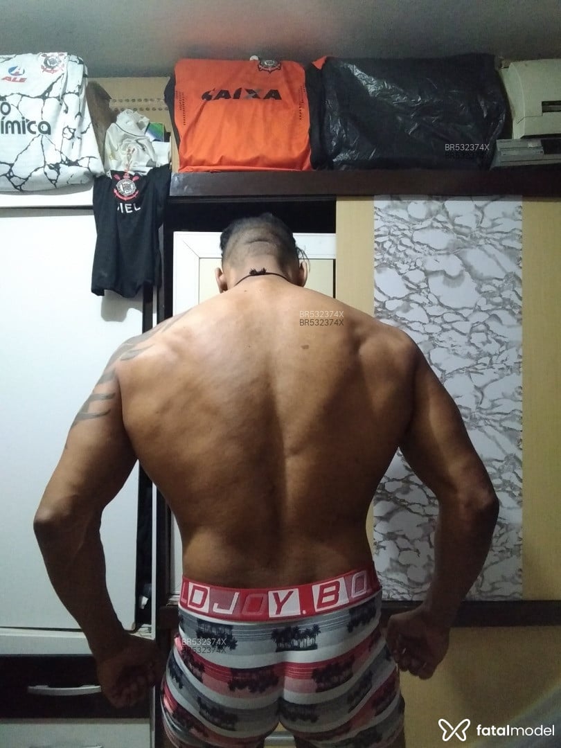 Acompanhante homem morena (o) de olhos castanhos em São Paulo Acompanhante homem morena (o) de olhos castanhos em São Paulo - MorenoBoyTop