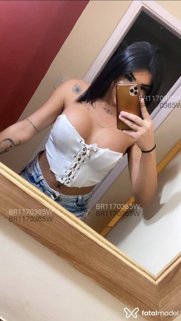 Acompanhante mulher trans morena (o) de olhos castanhos em Contagem - Larafadinha