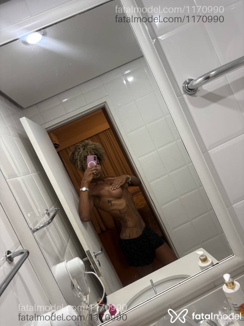 Acompanhante mulher trans loira (o) de olhos castanhos em São Paulo - Gabriela bispo