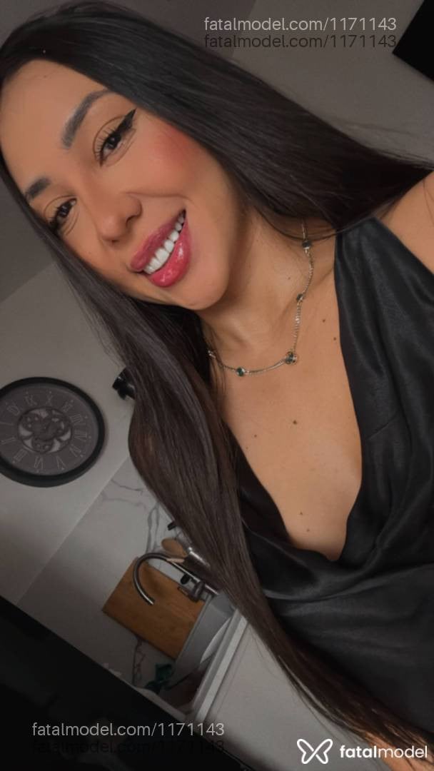 Acompanhante mulher morena (o) de olhos pretos em Florianópolis - Akira