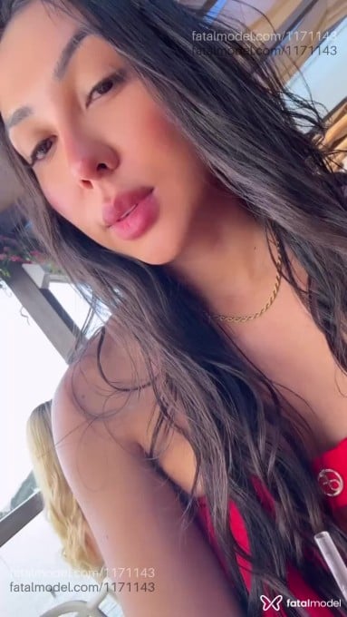 Acompanhante mulher morena (o) de olhos pretos em Florianópolis - Akira