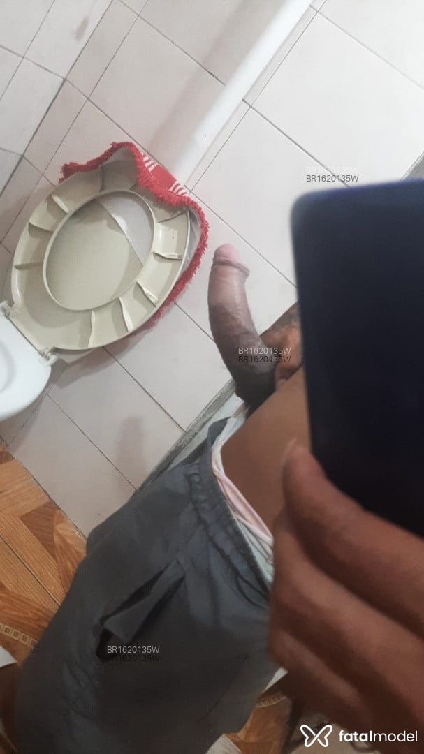 Acompanhante homem morena (o) de olhos pretos em Capão da Canoa Acompanhante homem morena (o) de olhos pretos em Capão da Canoa - Wallas