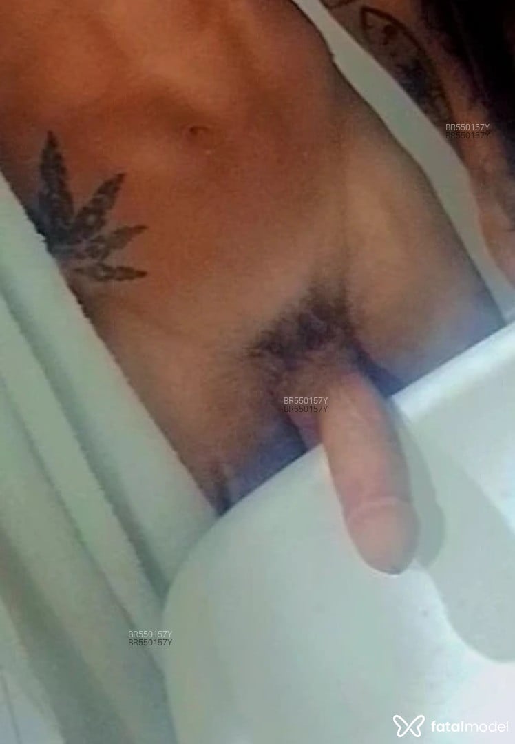 Acompanhante homem com cabelo castanho de olhos castanhos em Maceió - Nativo