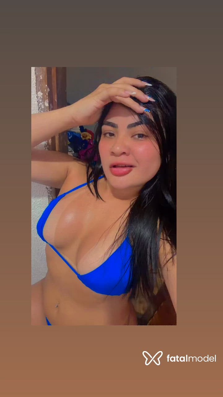 Acompanhante mulher com cabelo castanho de olhos castanhos - Samira Araújo