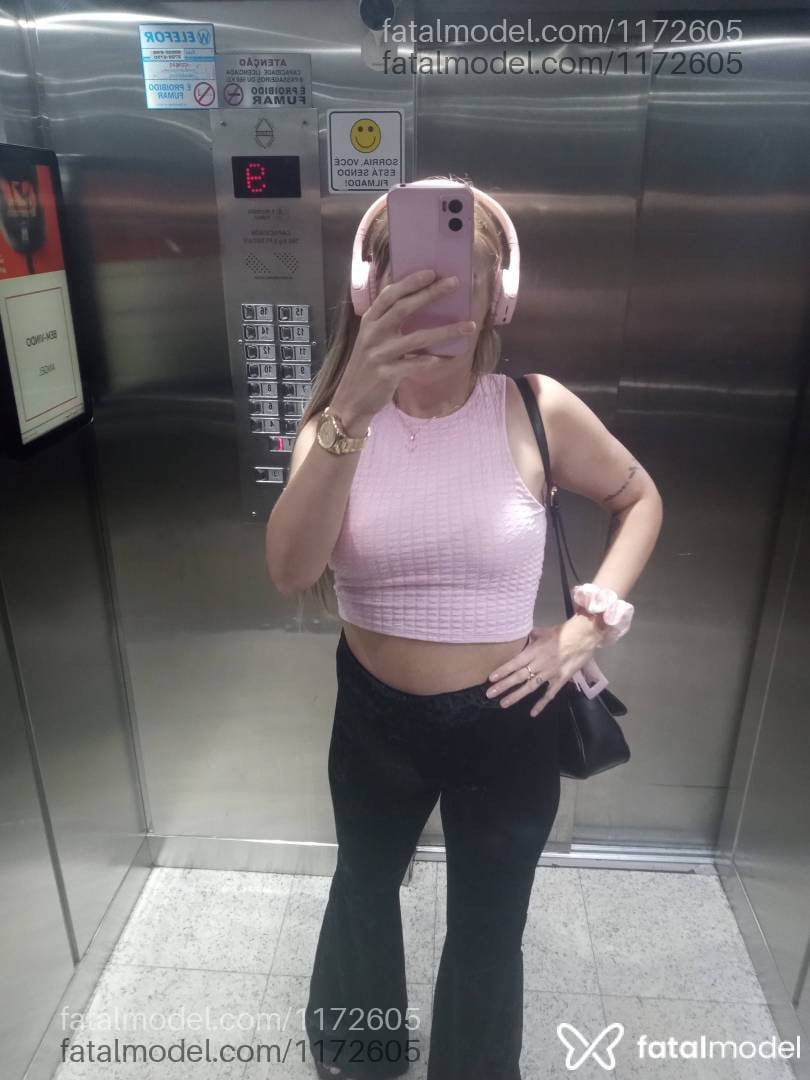 Acompanhante mulher loira (o) de olhos azuis em São Paulo Acompanhante mulher loira (o) de olhos azuis em São Paulo - Sophia