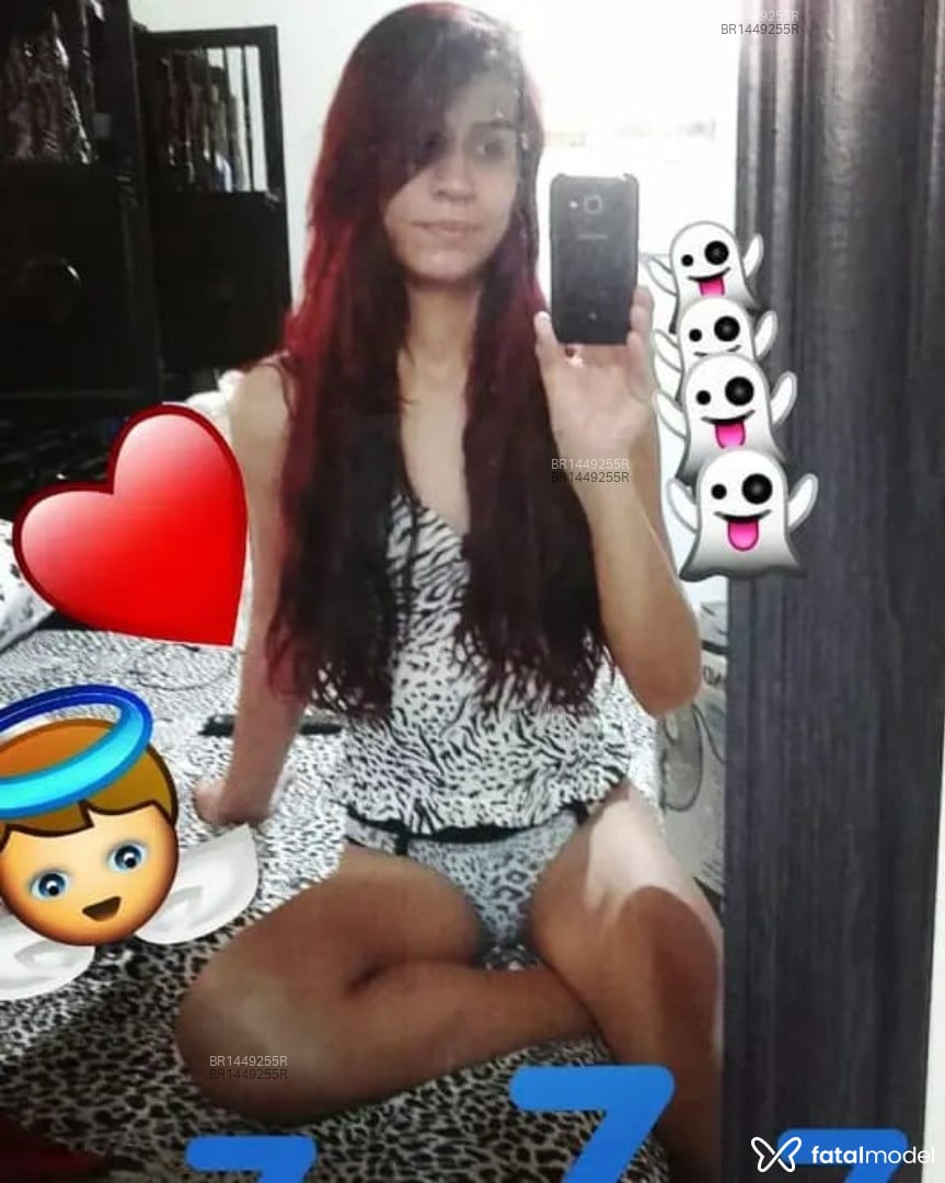 Acompanhante travesti morena (o) de olhos castanhos em Brasília - Carla Joziane