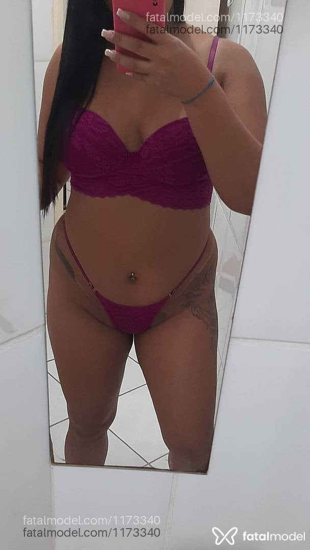 Acompanhante mulher morena (o) de olhos castanhos - Karol