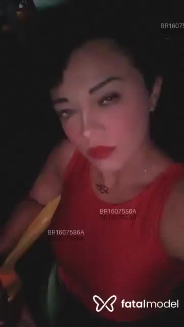 Acompanhante mulher morena (o) de olhos castanhos em Virtual - Cleany