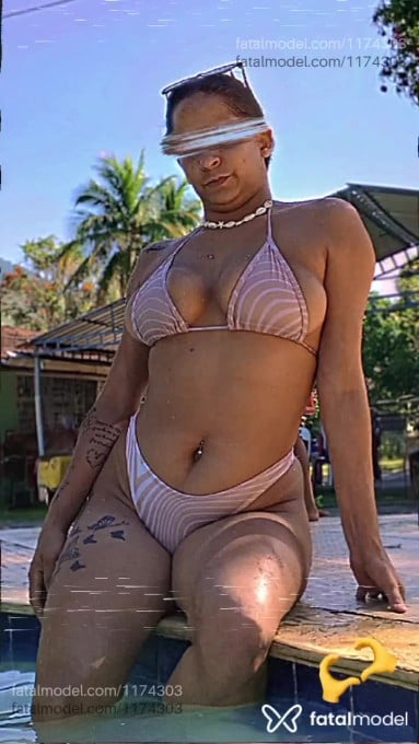 Acompanhante mulher com cabelo castanho de olhos castanhos em São João Del Rei Acompanhante mulher com cabelo castanho de olhos castanhos em São João Del Rei - Nicolle Moretti