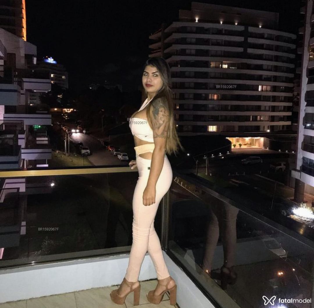 Acompanhante mulher morena (o) de olhos castanhos em Caxias do Sul - May Maia