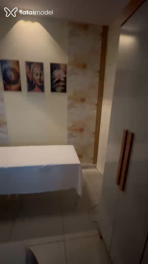 Acompanhante mulher morena (o) de olhos castanhos - NATY BA