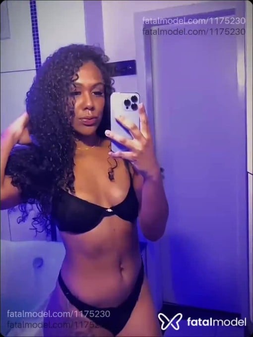 Acompanhante mulher morena (o) de olhos castanhos em São Leopoldo Acompanhante mulher morena (o) de olhos castanhos em São Leopoldo - Kamilla Pitanga