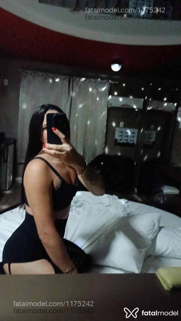 Acompanhante mulher trans com cabelo castanho de olhos castanhos em Videira - Djhuly kim