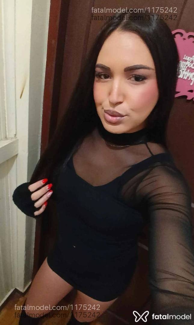 Acompanhante mulher trans com cabelo castanho de olhos castanhos em Videira - Djhuly kim
