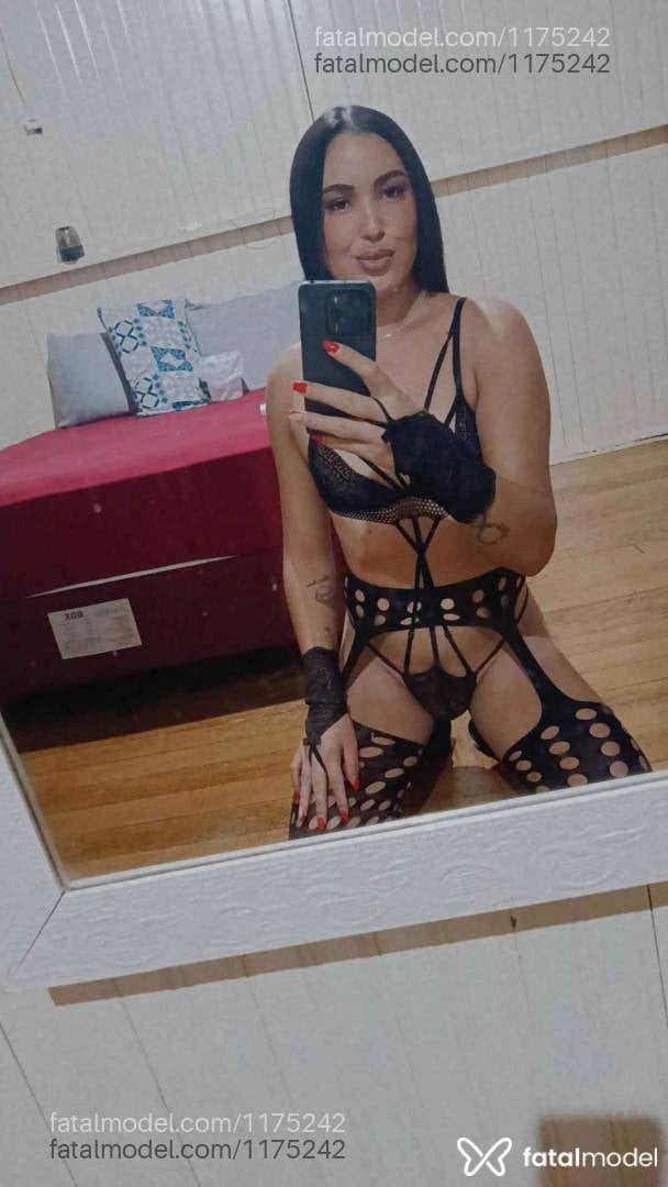 Acompanhante mulher trans com cabelo castanho de olhos castanhos em Videira - Djhuly kim