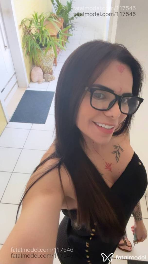 Acompanhante mulher com cabelo castanho de olhos castanhos em Natal - Mel Dudinha 