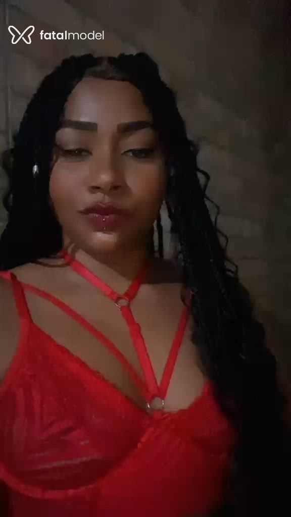 Acompanhante mulher morena (o) de olhos castanhos - Estella Myst Acompanhante mulher morena (o) de olhos castanhos - Estella Myst