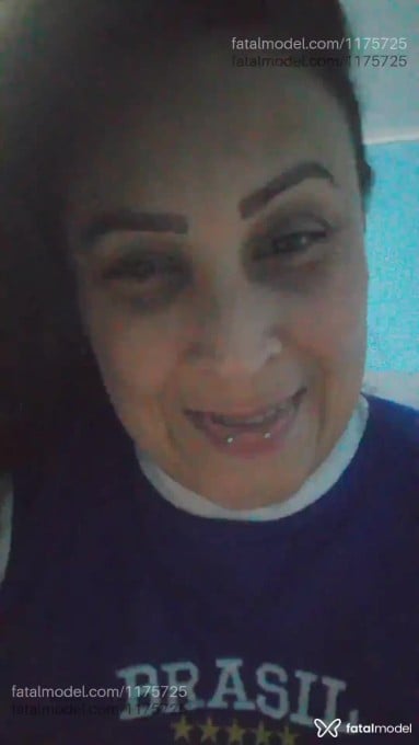 Acompanhante mulher com cabelo castanho de olhos castanhos em Venâncio Aires - Fernanda Ferraria