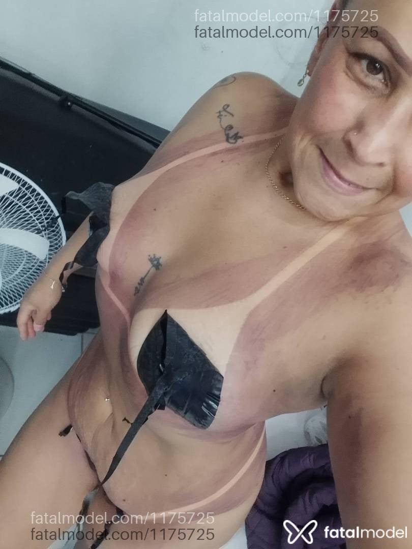 Acompanhante mulher com cabelo castanho de olhos castanhos em Pelotas - Fernanda Ferraria