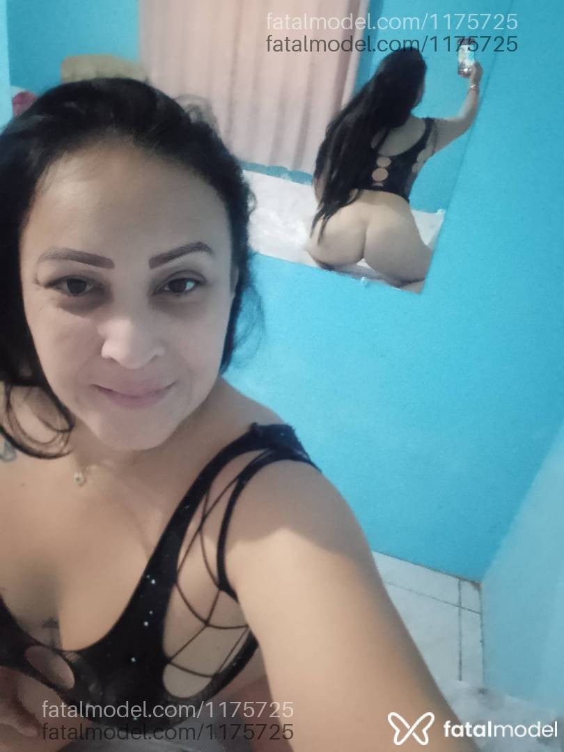 Acompanhante mulher com cabelo castanho de olhos castanhos - Fernanda Ferraria