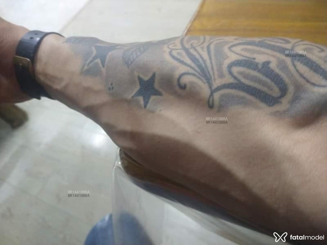 Acompanhante homem com cabelo castanho de olhos verdes em Canoas - Viking