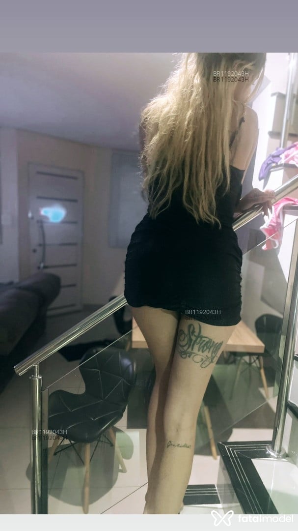 Acompanhante mulher morena (o) de olhos castanhos em São João Del Rei - Rebecca tatuada