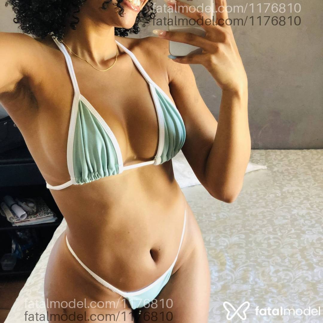 Acompanhante mulher com cabelo castanho de olhos castanhos em Rio das Ostras - Rafaéla