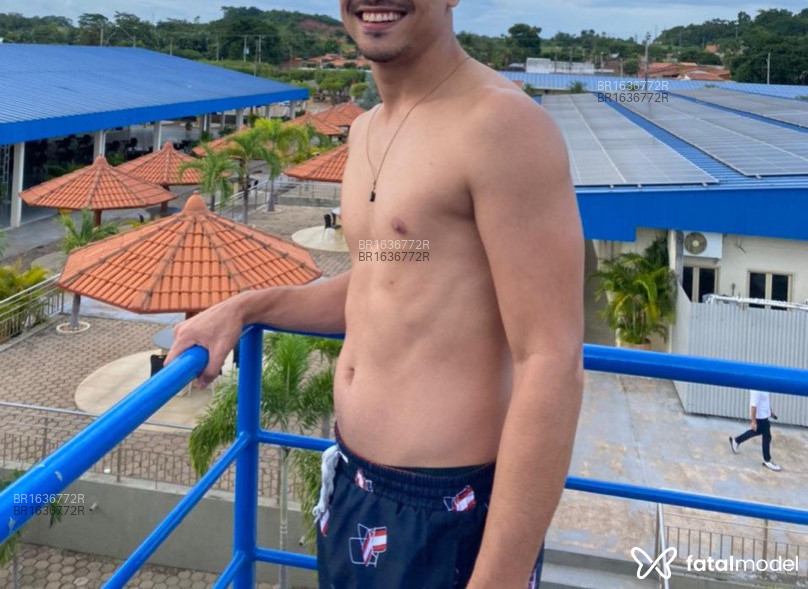 Acompanhante homem morena (o) de olhos castanhos em Canaã dos Carajás - Bruno Cauã