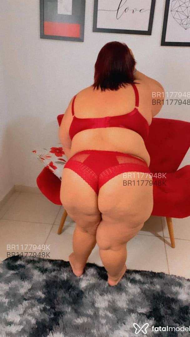 Acompanhante mulher com cabelo castanho de olhos castanhos em Pouso Alegre - Sol