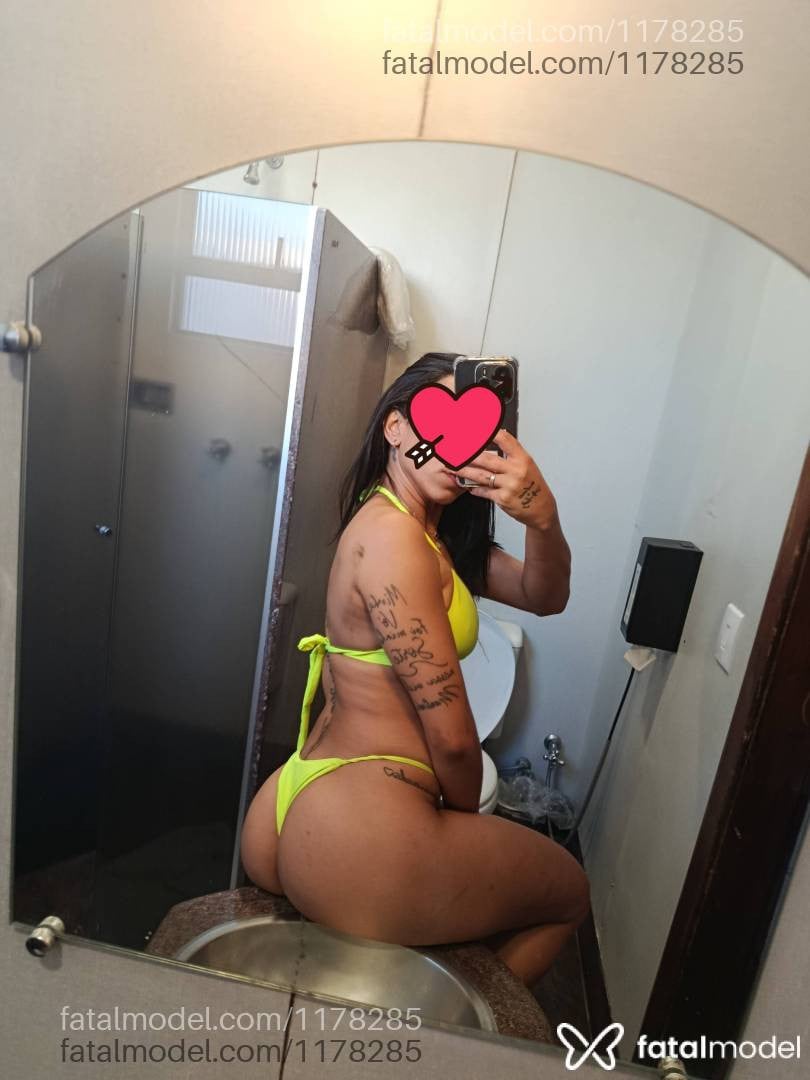 Acompanhante mulher morena (o) de olhos castanhos - Julia Santos