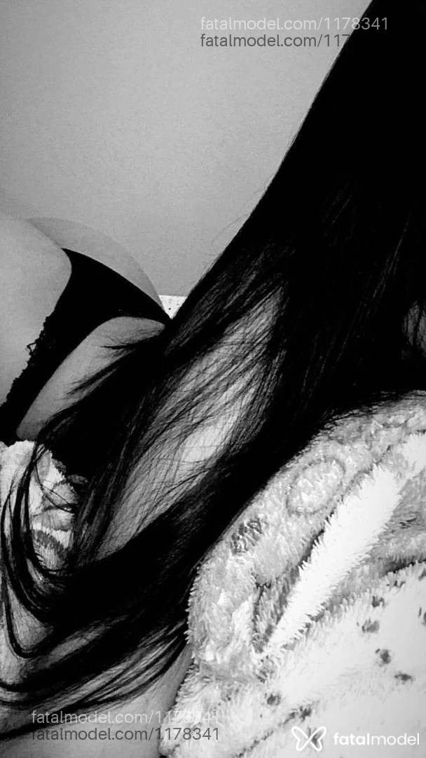 Acompanhante mulher com cabelo castanho de olhos castanhos em Mineiros Acompanhante mulher com cabelo castanho de olhos castanhos em Mineiros - Isadora