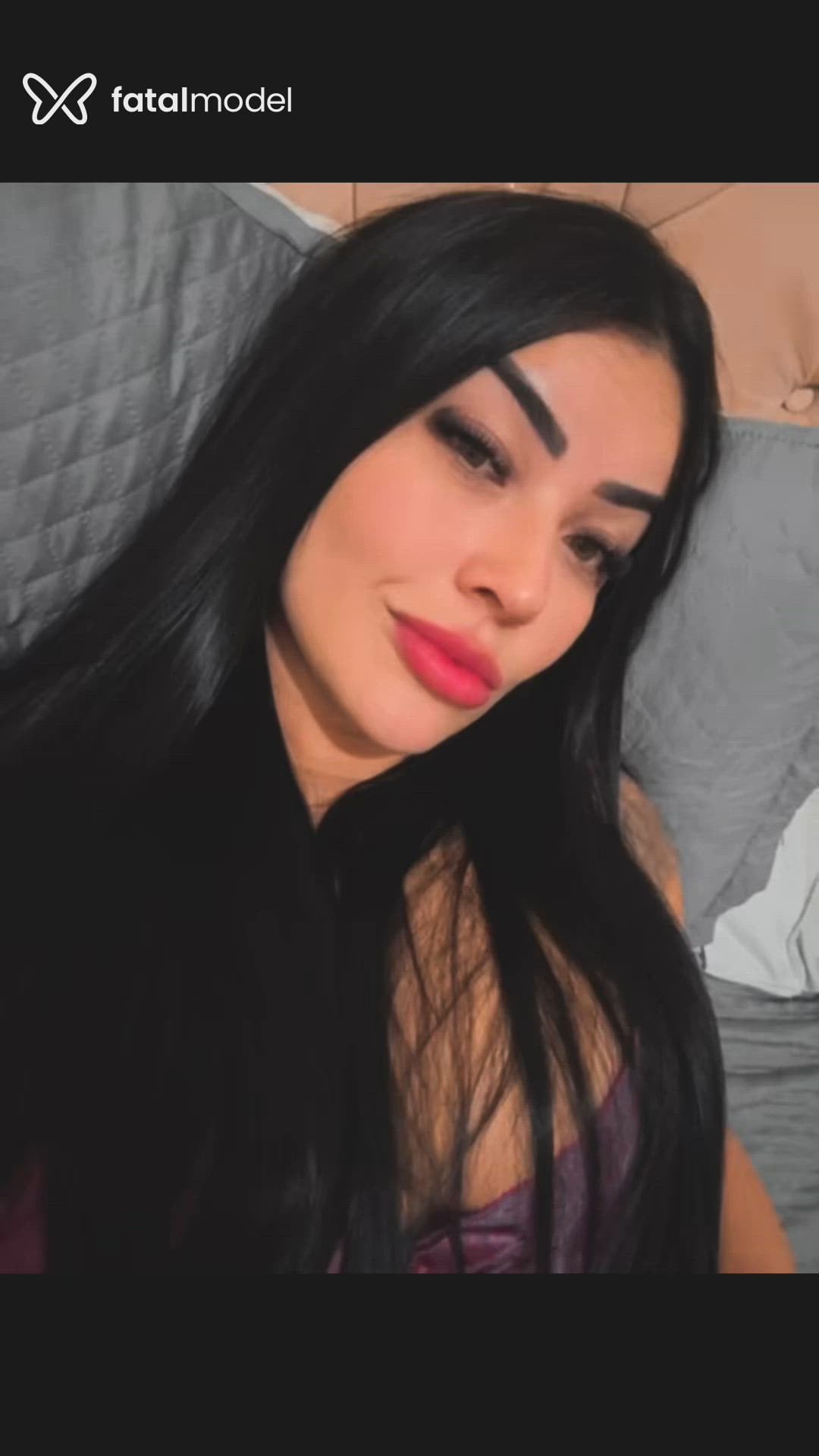 Acompanhante mulher morena (o) de olhos mel - Cybele Picolle