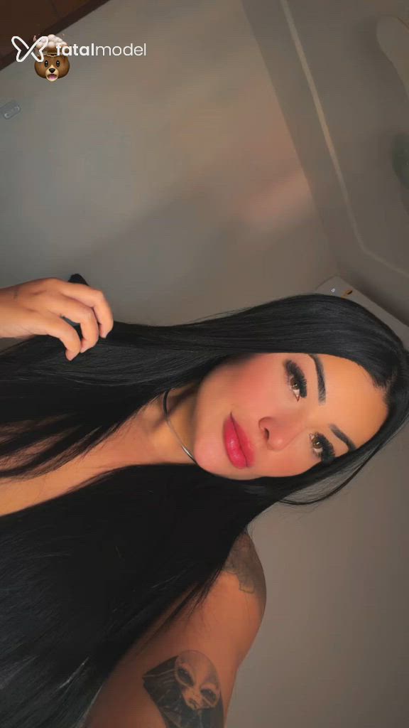 Acompanhante mulher morena (o) de olhos mel - Cybele Picolle