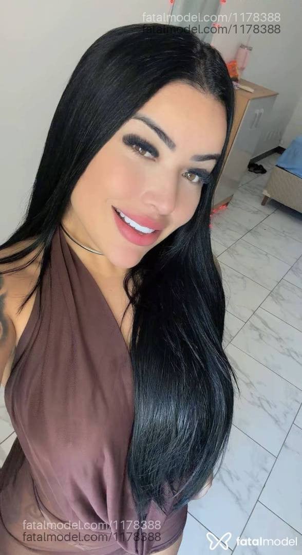 Acompanhante mulher morena (o) de olhos mel em Nova Venécia - Cybele Picolle