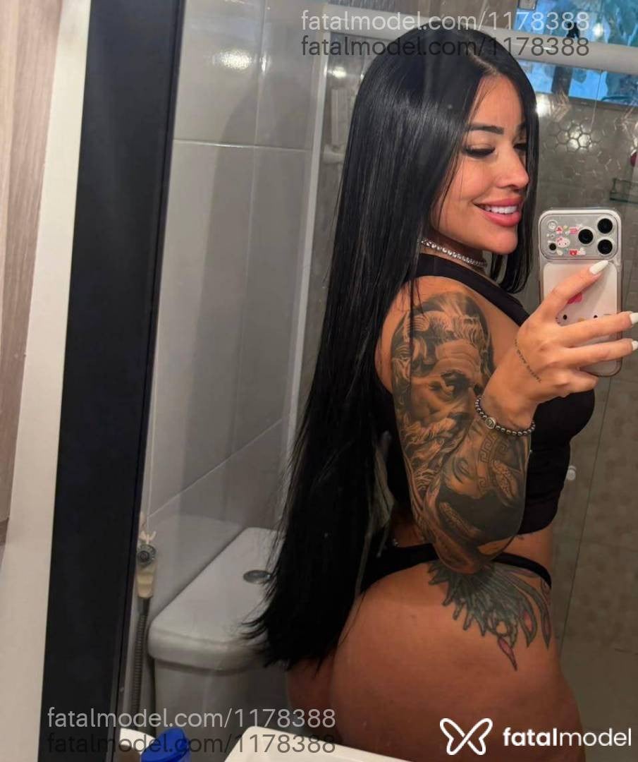 Acompanhante mulher morena (o) de olhos mel - Cybele Picolle