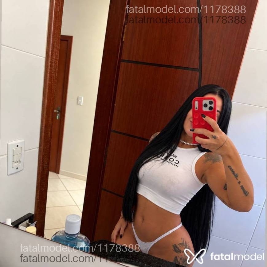Acompanhante mulher morena (o) de olhos mel - Cybele Picolle