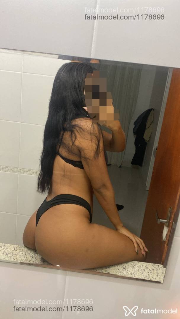 Acompanhante mulher morena (o) de olhos castanhos em Saquarema Acompanhante mulher morena (o) de olhos castanhos em Saquarema - Lívia